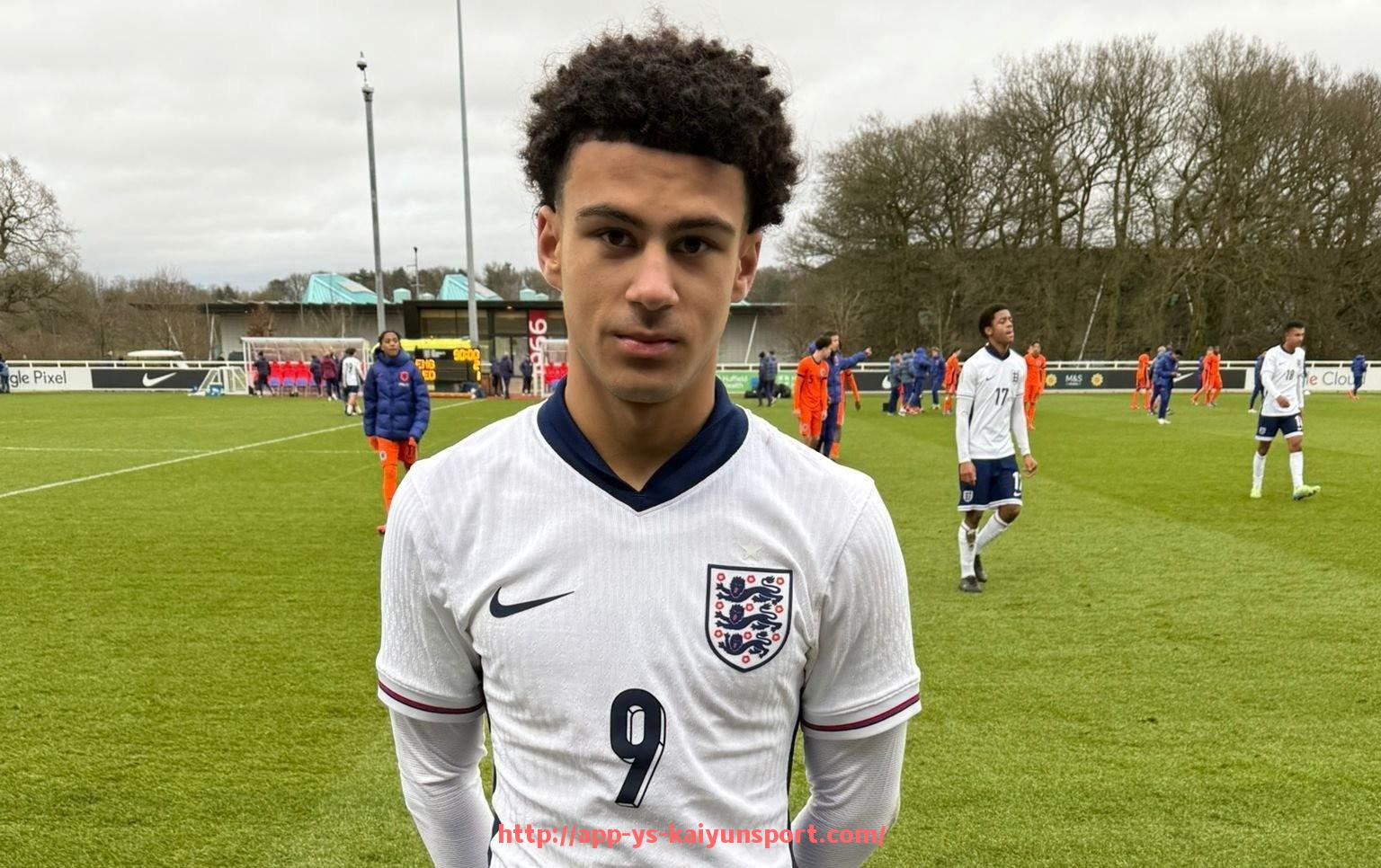 开云体育官网app下载-皇马与巴萨剩余西甲赛程及争冠走势分析